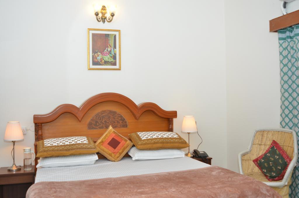 Rampura Kothi Bed & Breakfast Джайпур Екстериор снимка